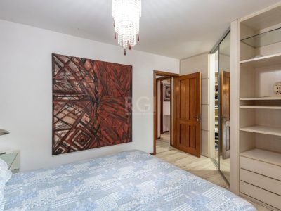 Casa Condominio à venda com 233m², 3 quartos, 3 suítes, 2 vagas no bairro Ipanema em Porto Alegre - Foto 32