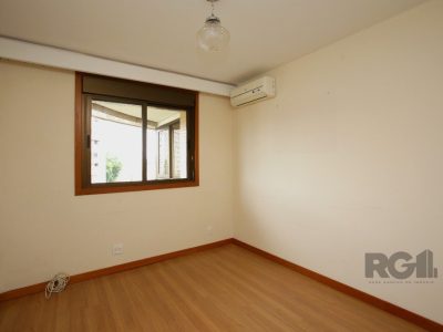 Apartamento à venda com 107m², 3 quartos, 1 suíte, 2 vagas no bairro Moinhos de Vento em Porto Alegre - Foto 17