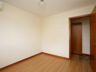 Apartamento à venda com 107m², 3 quartos, 1 suíte, 2 vagas no bairro Moinhos de Vento em Porto Alegre - Foto 22