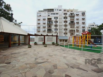 Apartamento à venda com 107m², 3 quartos, 1 suíte, 2 vagas no bairro Moinhos de Vento em Porto Alegre - Foto 35