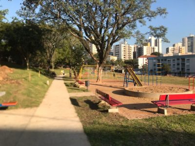 Casa à venda com 215m², 3 quartos, 6 vagas no bairro Passo d'Areia em Porto Alegre - Foto 11