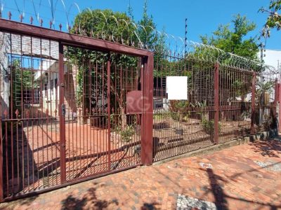 Casa à venda com 215m², 3 quartos, 6 vagas no bairro Passo d'Areia em Porto Alegre - Foto 6