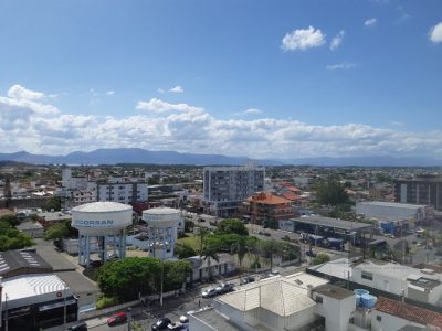 Apartamento à venda com 78m², 2 quartos, 2 suítes, 1 vaga no bairro Navegantes em Capão da Canoa - Foto 9