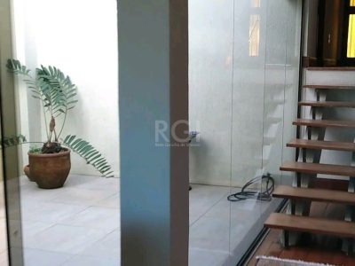 Casa à venda com 440m², 4 quartos, 2 suítes, 2 vagas no bairro Cristal em Porto Alegre - Foto 7