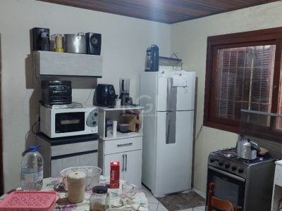 Casa à venda com 240m², 6 quartos, 3 suítes, 2 vagas no bairro Glória em Porto Alegre - Foto 39