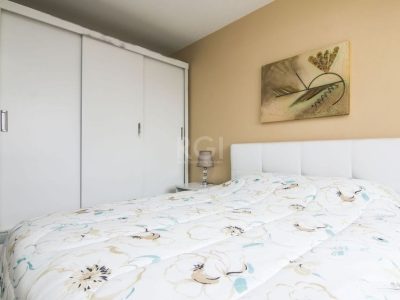 Apartamento à venda com 60m², 2 quartos, 2 vagas no bairro Partenon em Porto Alegre - Foto 14