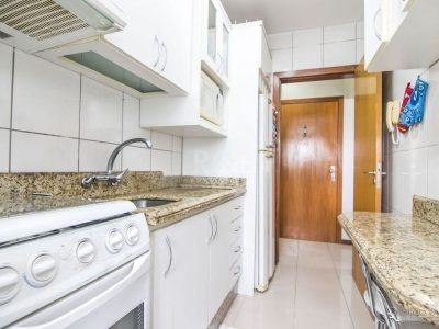 Apartamento à venda com 60m², 2 quartos, 2 vagas no bairro Partenon em Porto Alegre - Foto 20