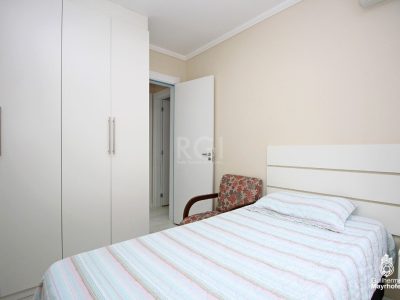 Apartamento à venda com 70m², 3 quartos, 1 suíte, 1 vaga no bairro Partenon em Porto Alegre - Foto 6