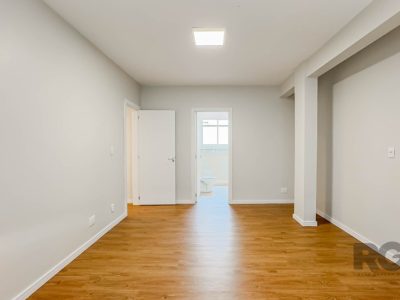 Apartamento à venda com 216m², 3 quartos, 1 suíte, 2 vagas no bairro Auxiliadora em Porto Alegre - Foto 14