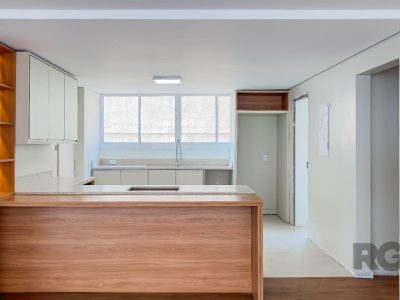 Apartamento à venda com 216m², 3 quartos, 1 suíte, 2 vagas no bairro Auxiliadora em Porto Alegre - Foto 9