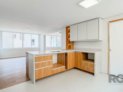 Apartamento à venda com 216m², 3 quartos, 1 suíte, 2 vagas no bairro Auxiliadora em Porto Alegre - Foto 12