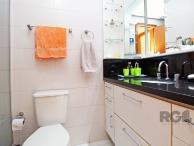 Apartamento à venda com 95m², 3 quartos, 1 suíte, 2 vagas no bairro Independência em Porto Alegre - Foto 9