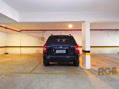 Apartamento à venda com 95m², 3 quartos, 1 suíte, 2 vagas no bairro Independência em Porto Alegre - Foto 24