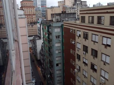 Apartamento à venda com 74m², 2 quartos, 1 suíte no bairro Centro Histórico em Porto Alegre - Foto 18