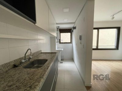 Apartamento à venda com 59m², 2 quartos, 1 suíte, 1 vaga no bairro Higienópolis em Porto Alegre - Foto 4