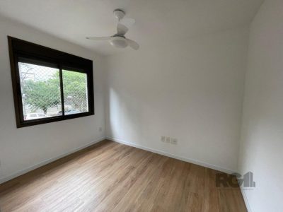 Apartamento à venda com 59m², 2 quartos, 1 suíte, 1 vaga no bairro Higienópolis em Porto Alegre - Foto 8