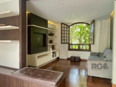 Casa Condominio à venda com 300m², 3 quartos, 1 suíte, 5 vagas no bairro Cristal em Porto Alegre - Foto 4