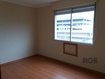 Apartamento à venda com 84m², 3 quartos, 1 suíte, 1 vaga no bairro Santo Antônio em Porto Alegre - Foto 16