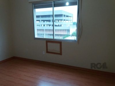 Apartamento à venda com 84m², 3 quartos, 1 suíte, 1 vaga no bairro Santo Antônio em Porto Alegre - Foto 15