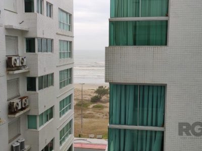 Apartamento à venda com 70m², 1 quarto, 1 suíte, 1 vaga no bairro Navegantes em Capão da Canoa - Foto 3