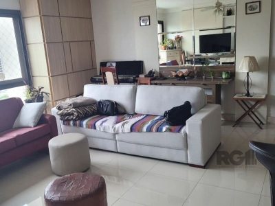 Apartamento à venda com 90m², 3 quartos, 1 suíte, 2 vagas no bairro Petrópolis em Porto Alegre - Foto 4