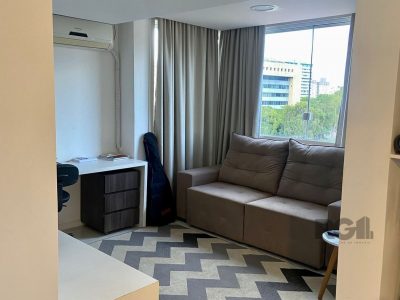 Apartamento à venda com 43m², 1 quarto, 1 vaga no bairro Partenon em Porto Alegre - Foto 3