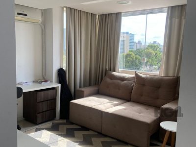 Apartamento à venda com 43m², 1 quarto, 1 vaga no bairro Partenon em Porto Alegre - Foto 2