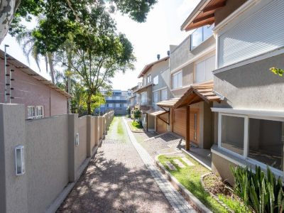 Casa Condominio à venda com 195m², 3 quartos, 1 suíte, 2 vagas no bairro Tristeza em Porto Alegre - Foto 42