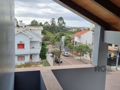 Casa à venda com 170m², 3 quartos, 2 suítes, 2 vagas no bairro Jardim Itu em Porto Alegre - Foto 3