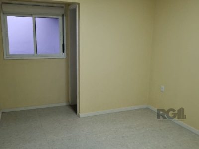 Casa à venda com 170m², 3 quartos, 2 suítes, 2 vagas no bairro Jardim Itu em Porto Alegre - Foto 15