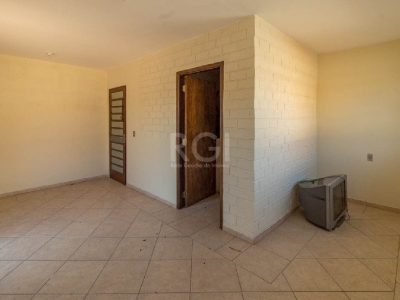 Casa à venda com 319m², 3 quartos, 1 suíte, 2 vagas no bairro Vila Ipiranga em Porto Alegre - Foto 30