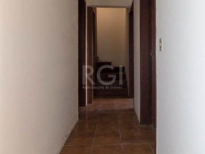 Casa à venda com 319m², 3 quartos, 1 suíte, 2 vagas no bairro Vila Ipiranga em Porto Alegre - Foto 38