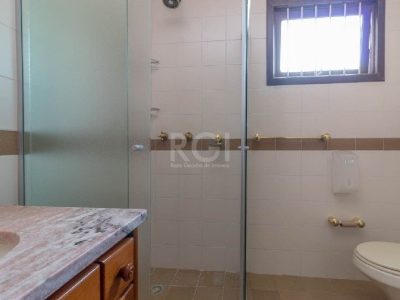 Casa à venda com 319m², 3 quartos, 1 suíte, 2 vagas no bairro Vila Ipiranga em Porto Alegre - Foto 55