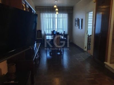 Casa à venda com 156m², 3 quartos, 1 suíte, 2 vagas no bairro Petrópolis em Porto Alegre - Foto 6