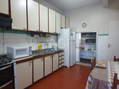 Casa à venda com 156m², 3 quartos, 1 suíte, 2 vagas no bairro Petrópolis em Porto Alegre - Foto 19