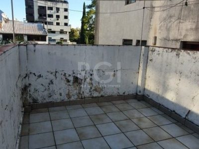 Casa à venda com 156m², 3 quartos, 1 suíte, 2 vagas no bairro Petrópolis em Porto Alegre - Foto 23