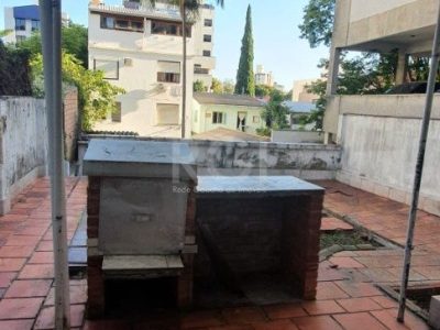 Casa à venda com 156m², 3 quartos, 1 suíte, 2 vagas no bairro Petrópolis em Porto Alegre - Foto 27