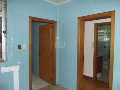 Apartamento à venda com 73m², 2 quartos no bairro Medianeira em Porto Alegre - Foto 13