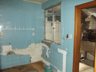 Apartamento à venda com 73m², 2 quartos no bairro Medianeira em Porto Alegre - Foto 15