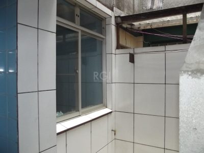 Apartamento à venda com 73m², 2 quartos no bairro Medianeira em Porto Alegre - Foto 19