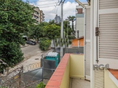 Apartamento à venda com 58m², 2 quartos no bairro São João em Porto Alegre - Foto 3