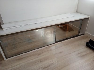 Apartamento à venda com 69m², 3 quartos, 1 suíte, 2 vagas no bairro Passo d'Areia em Porto Alegre - Foto 10