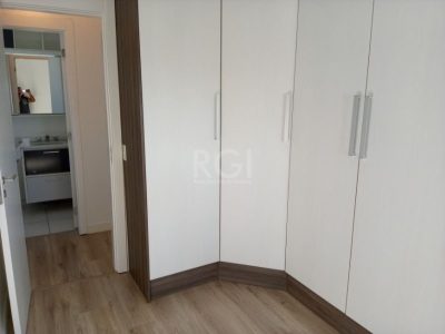 Apartamento à venda com 69m², 3 quartos, 1 suíte, 2 vagas no bairro Passo d'Areia em Porto Alegre - Foto 14