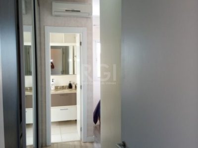 Apartamento à venda com 69m², 3 quartos, 1 suíte, 2 vagas no bairro Passo d'Areia em Porto Alegre - Foto 17