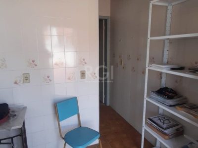 Casa à venda com 250m², 3 quartos, 1 suíte, 3 vagas no bairro Chácara das Pedras em Porto Alegre - Foto 41