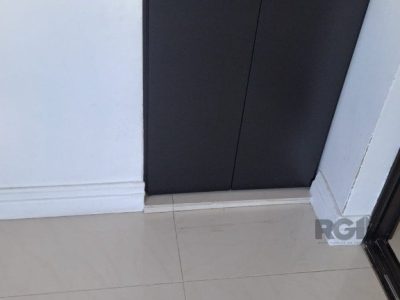 Apartamento à venda com 126m², 3 quartos, 1 suíte, 2 vagas no bairro Mont Serrat em Porto Alegre - Foto 3