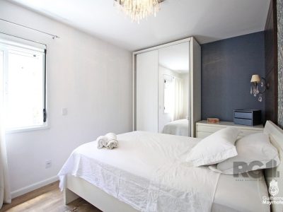 Apartamento à venda com 72m², 2 quartos, 1 suíte, 2 vagas no bairro Auxiliadora em Porto Alegre - Foto 9