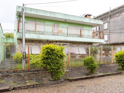 Casa à venda com 273m², 4 quartos, 1 suíte, 3 vagas no bairro Medianeira em Porto Alegre - Foto 39