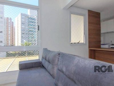 Apartamento à venda com 64m², 1 quarto, 1 suíte, 1 vaga no bairro Central Parque em Porto Alegre - Foto 2