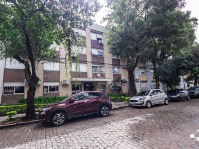 Apartamento à venda com 83m², 3 quartos, 1 suíte, 1 vaga no bairro Menino Deus em Porto Alegre - Foto 2